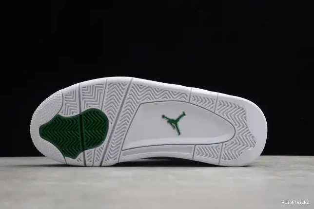 Air CT8527-113 Pine 4 Green Jordan 0510